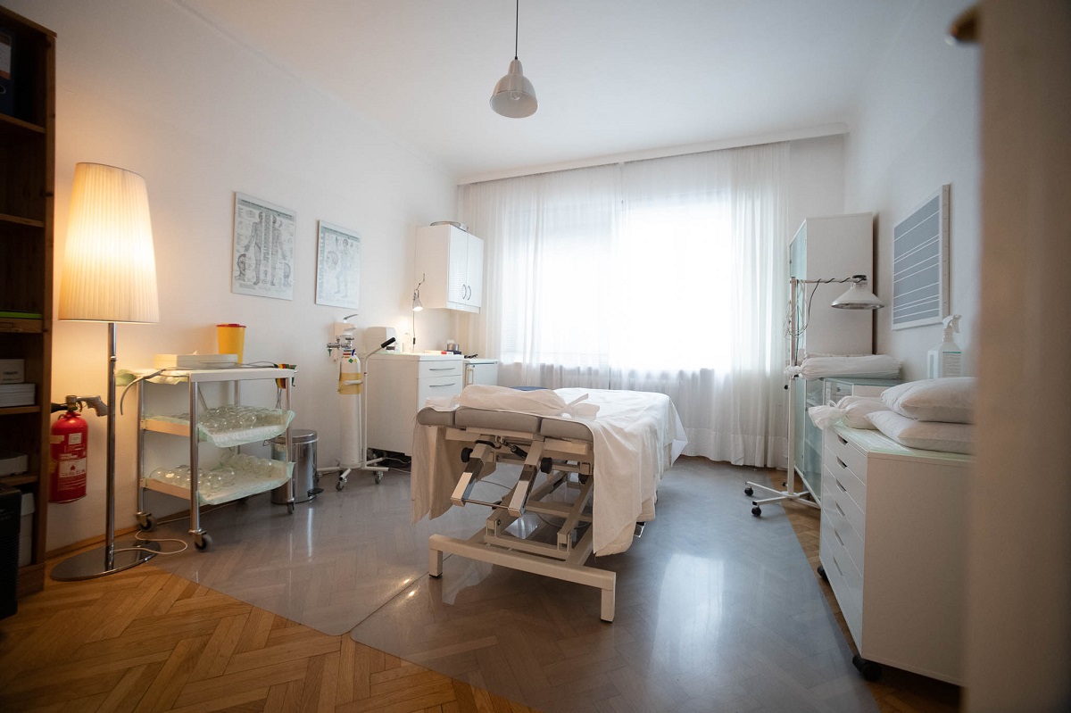 Dr. Thomas Strauch Startseite Dr. Thomas Strauch